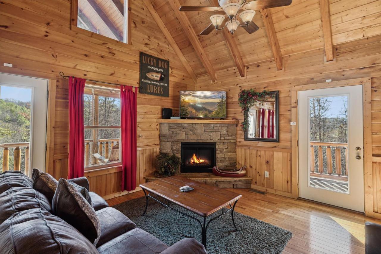 Peace Of Mind Cabin Севьервилл Экстерьер фото