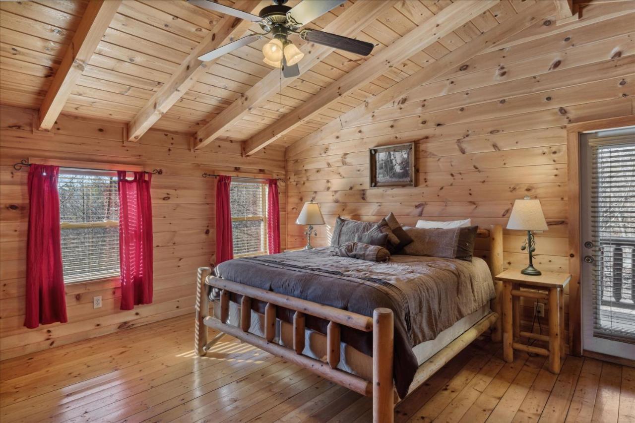 Peace Of Mind Cabin Севьервилл Экстерьер фото