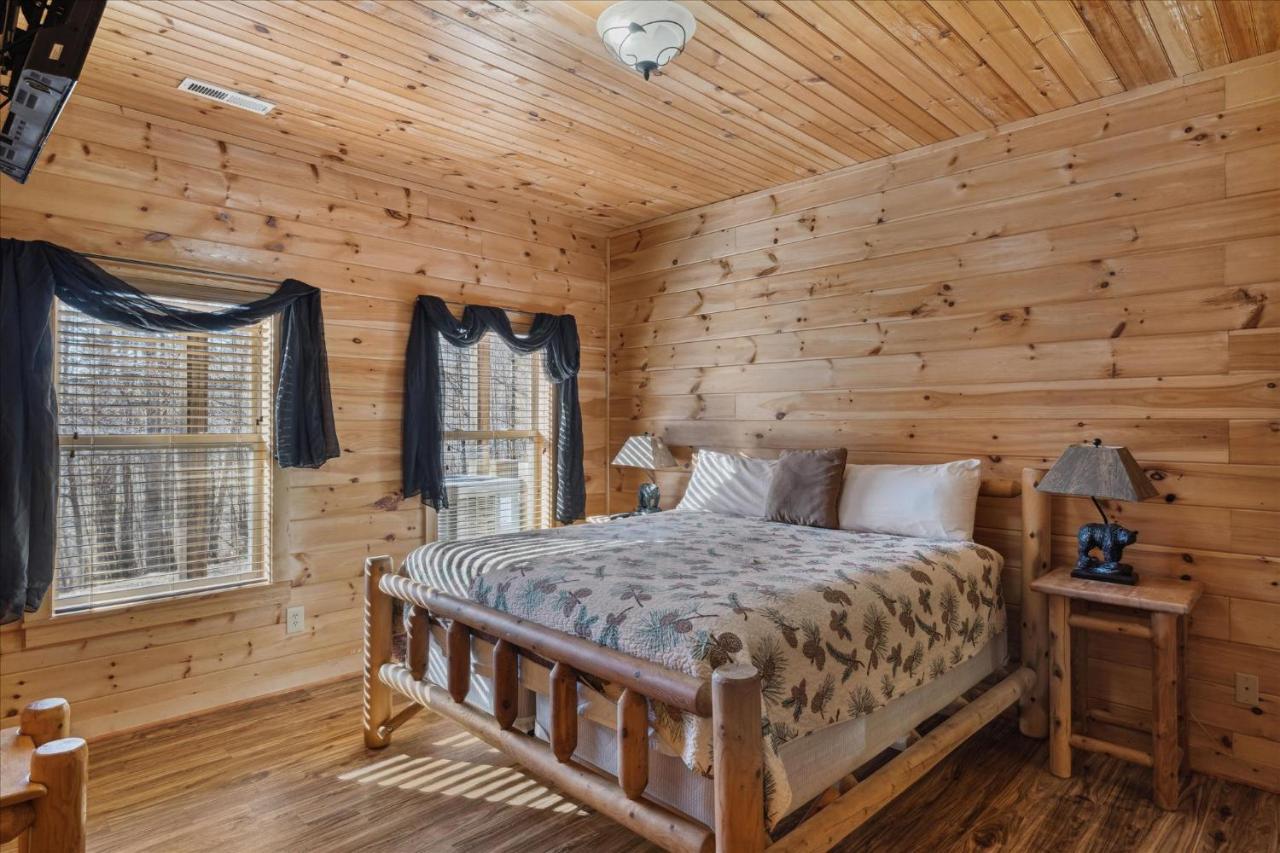 Peace Of Mind Cabin Севьервилл Экстерьер фото
