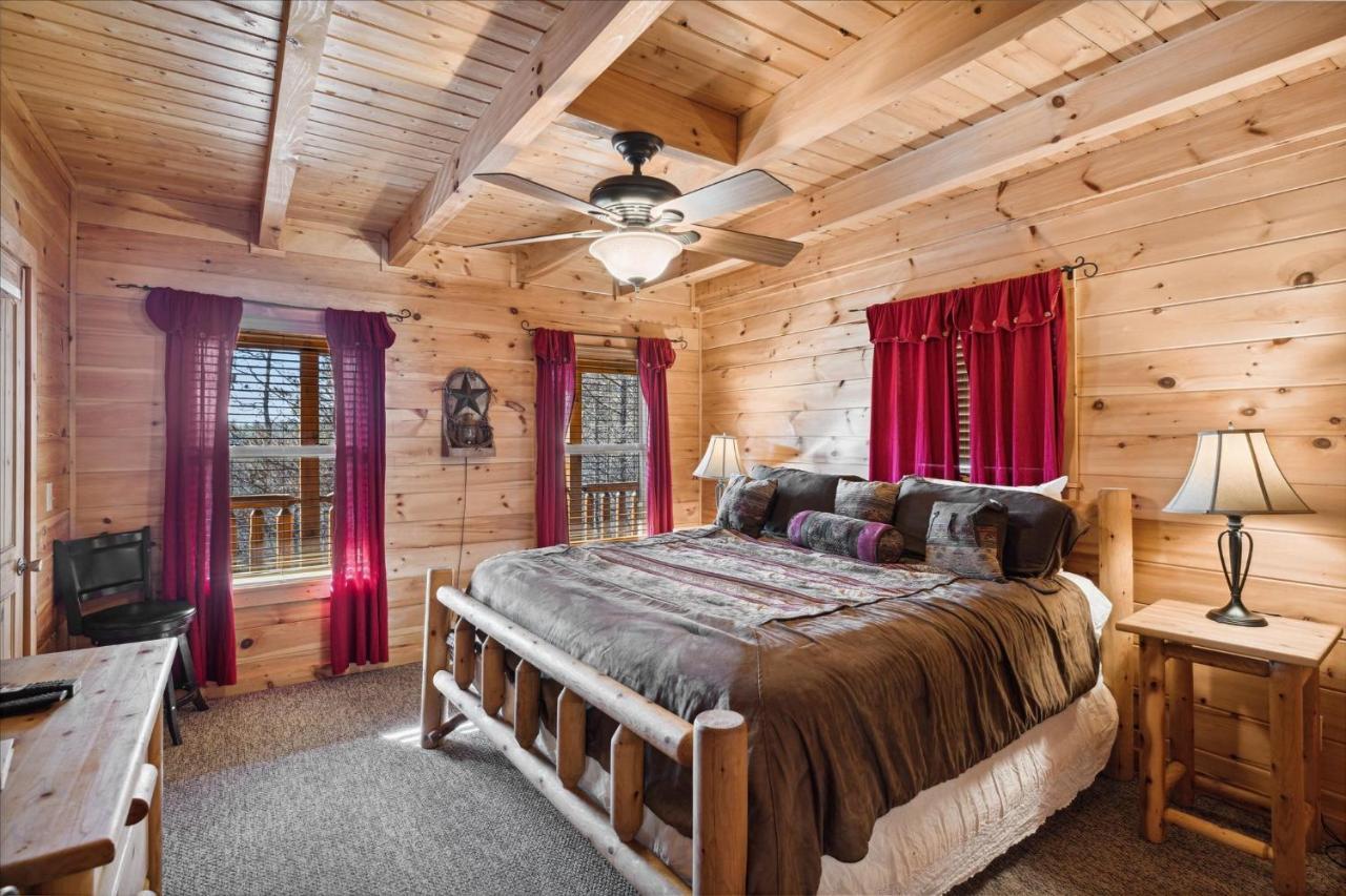 Peace Of Mind Cabin Севьервилл Экстерьер фото