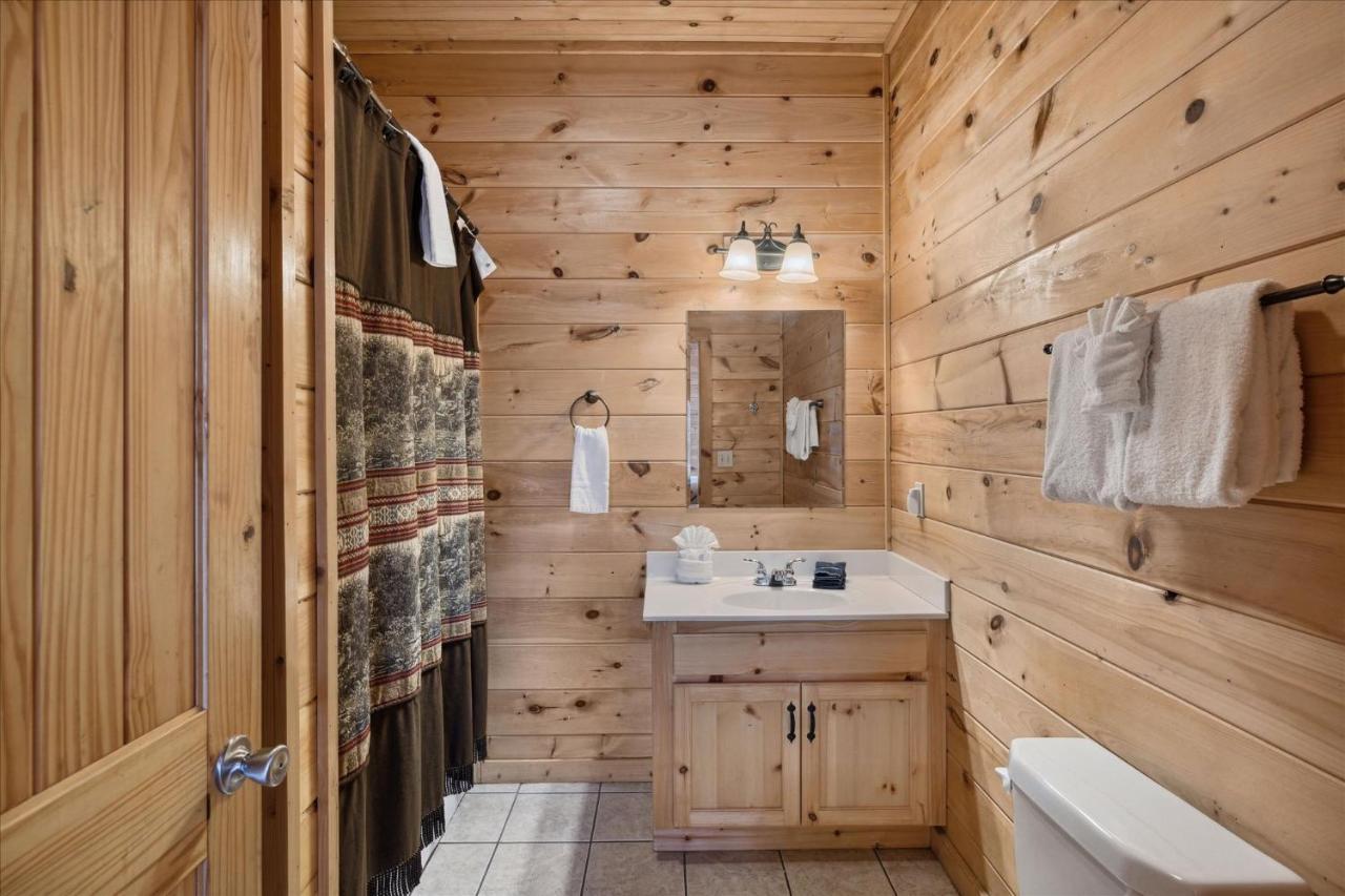 Peace Of Mind Cabin Севьервилл Экстерьер фото